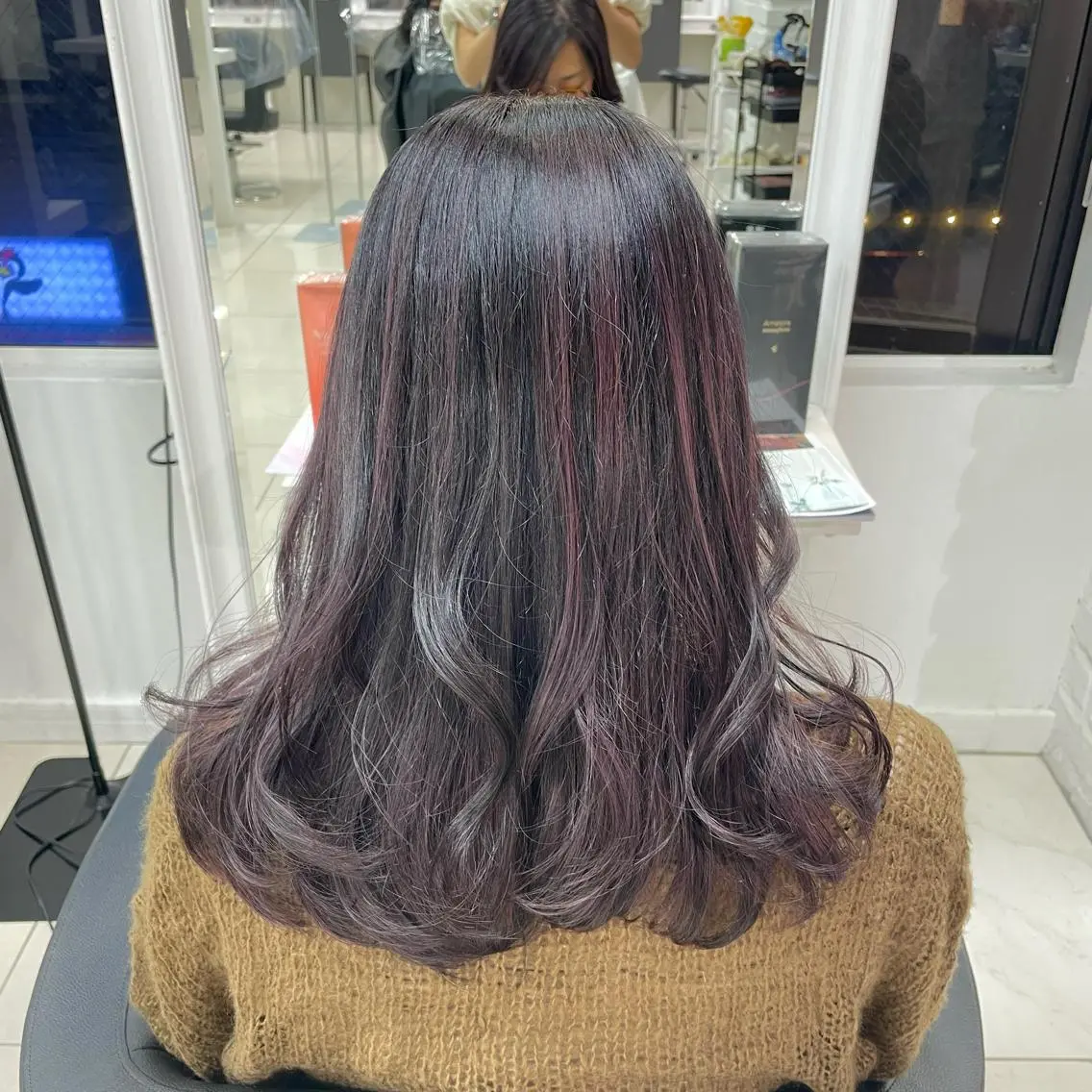 セミロング カラー ブリーチ ケアブリーチ イルミナカラー 【髪質改善】 kasumi🌷🌷のヘアスタイル