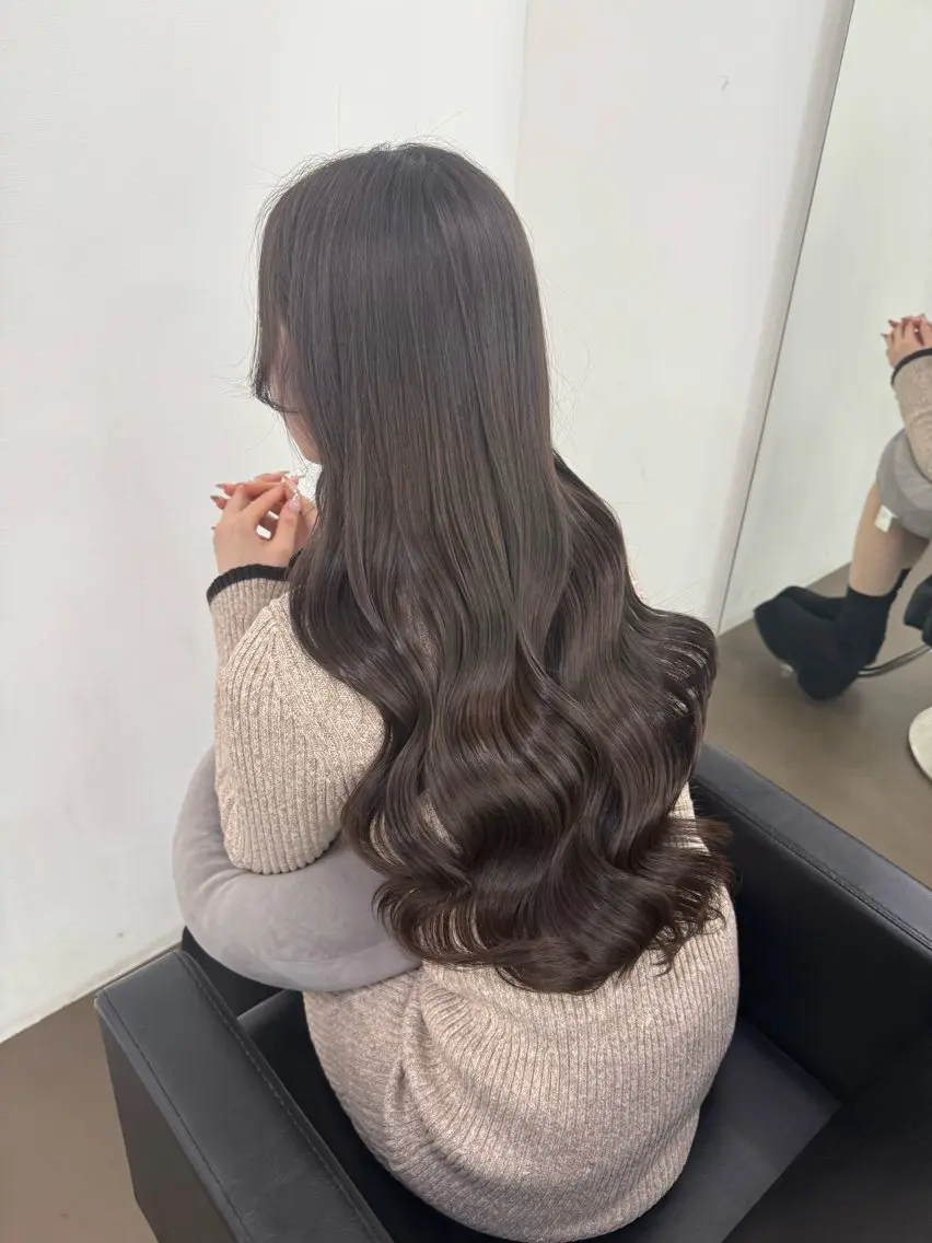 ロング ボブ くびれヘア 髪質改善 韓国風ヘア レイヤーカット 【ioe岡本】🐶 向井歩のヘアスタイル