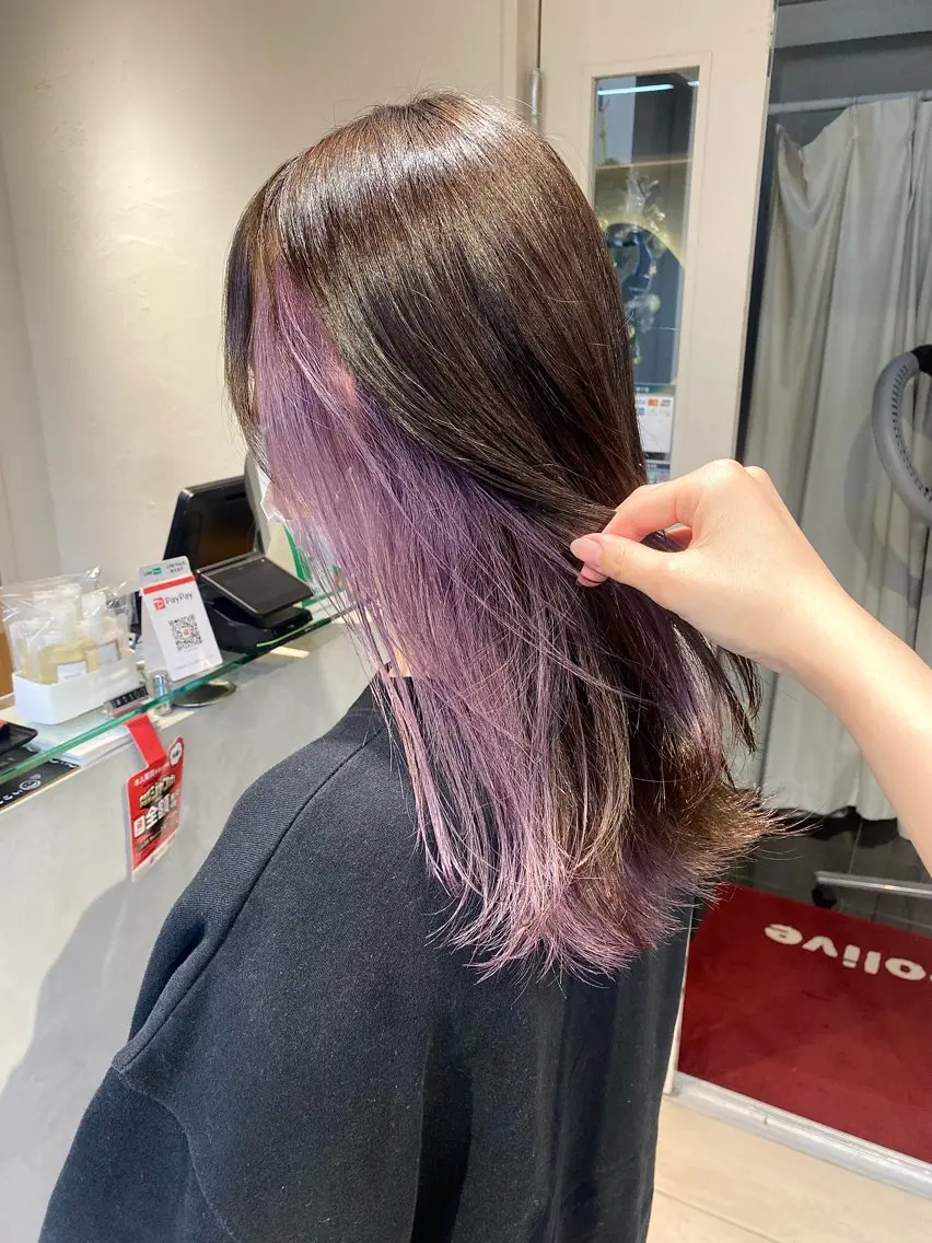 セミロング カラー ブリーチ ラベンダーカラー Aya　ブリーチなし 🌱　ダブルカラーのヘアスタイル