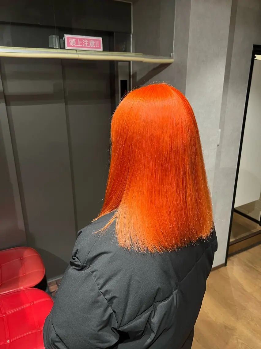 カラー オレンジ ヘアカラー イリオモテ レナのヘアスタイル