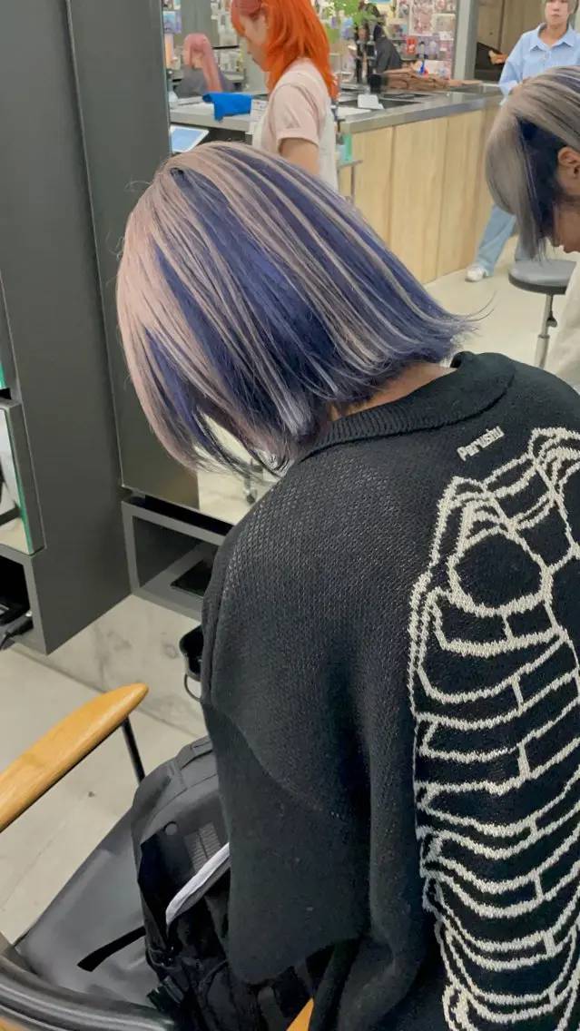 ミディアム カラー インナーカラー 推し ブリーチ  髪質改善のヘアスタイル