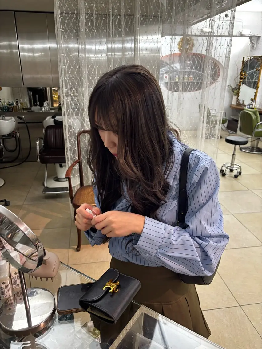 ロング カラー ヘアアレンジ 沖田 裕理のヘアスタイル