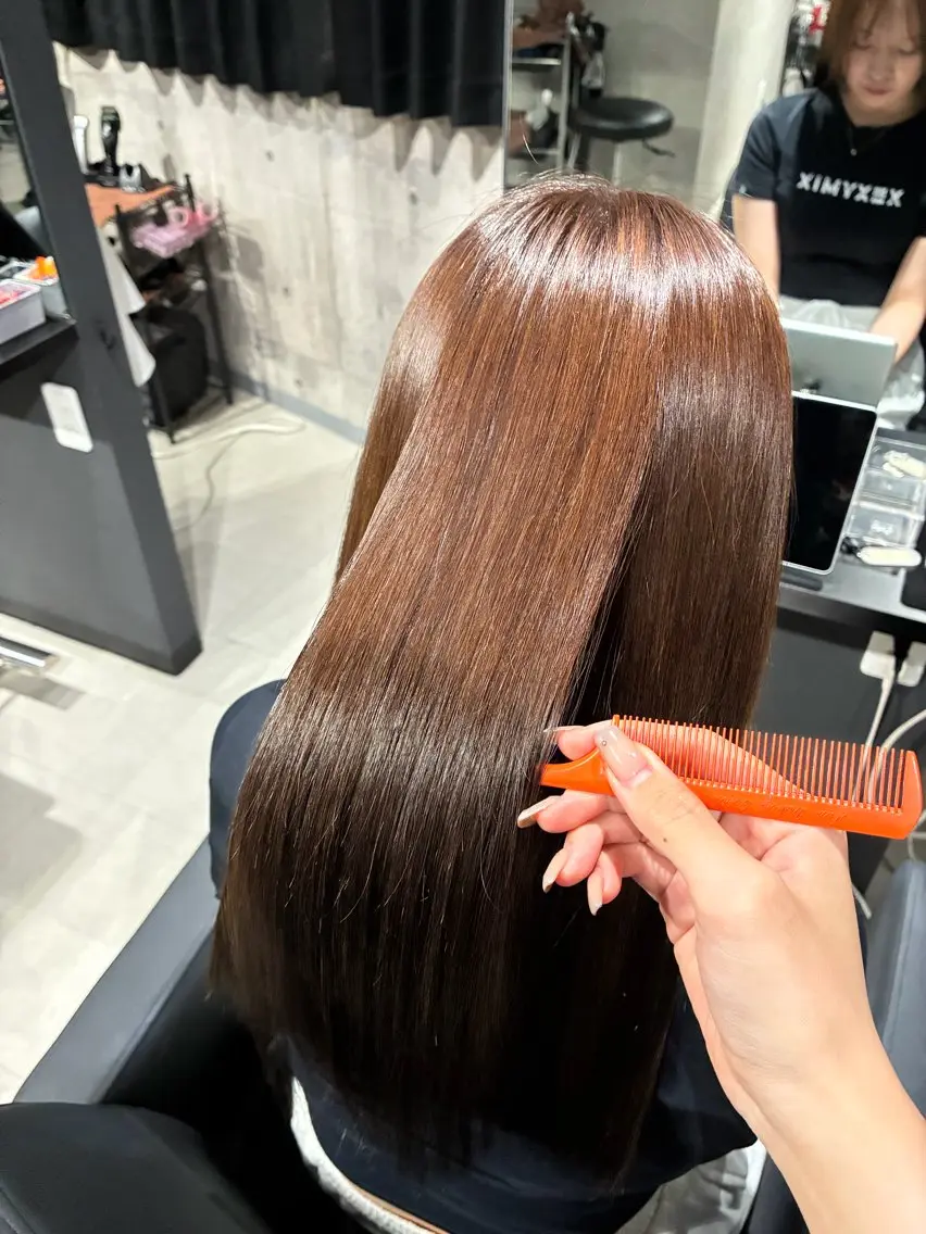 セミロング 酸性ストレート 縮毛矯正 _WHITE 佐伯 碧のヘアスタイル