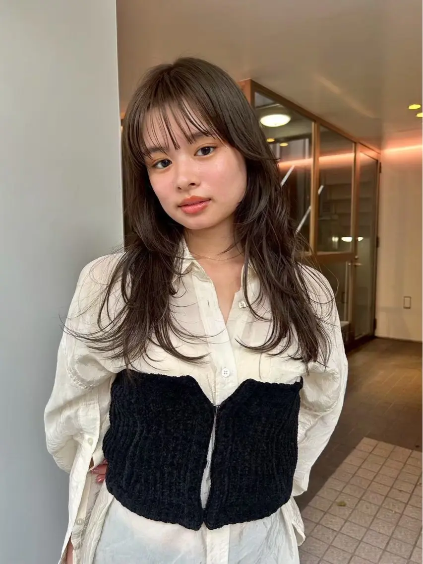 ロング 油井 緋織のヘアスタイル