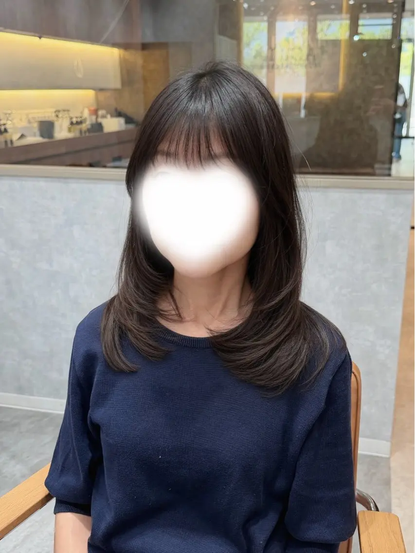 ミディアム ミディアムレイヤー レイヤーカット カット 関口 知佳のヘアスタイル