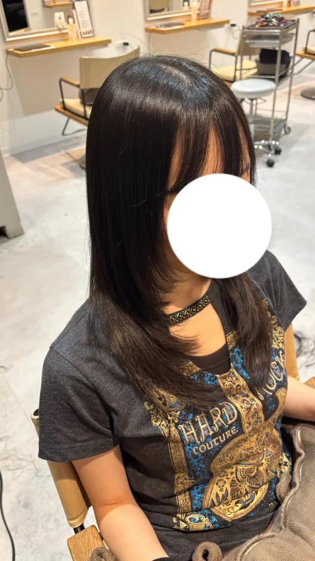 セミロング レイヤーカット 江副 朱星のヘアスタイル