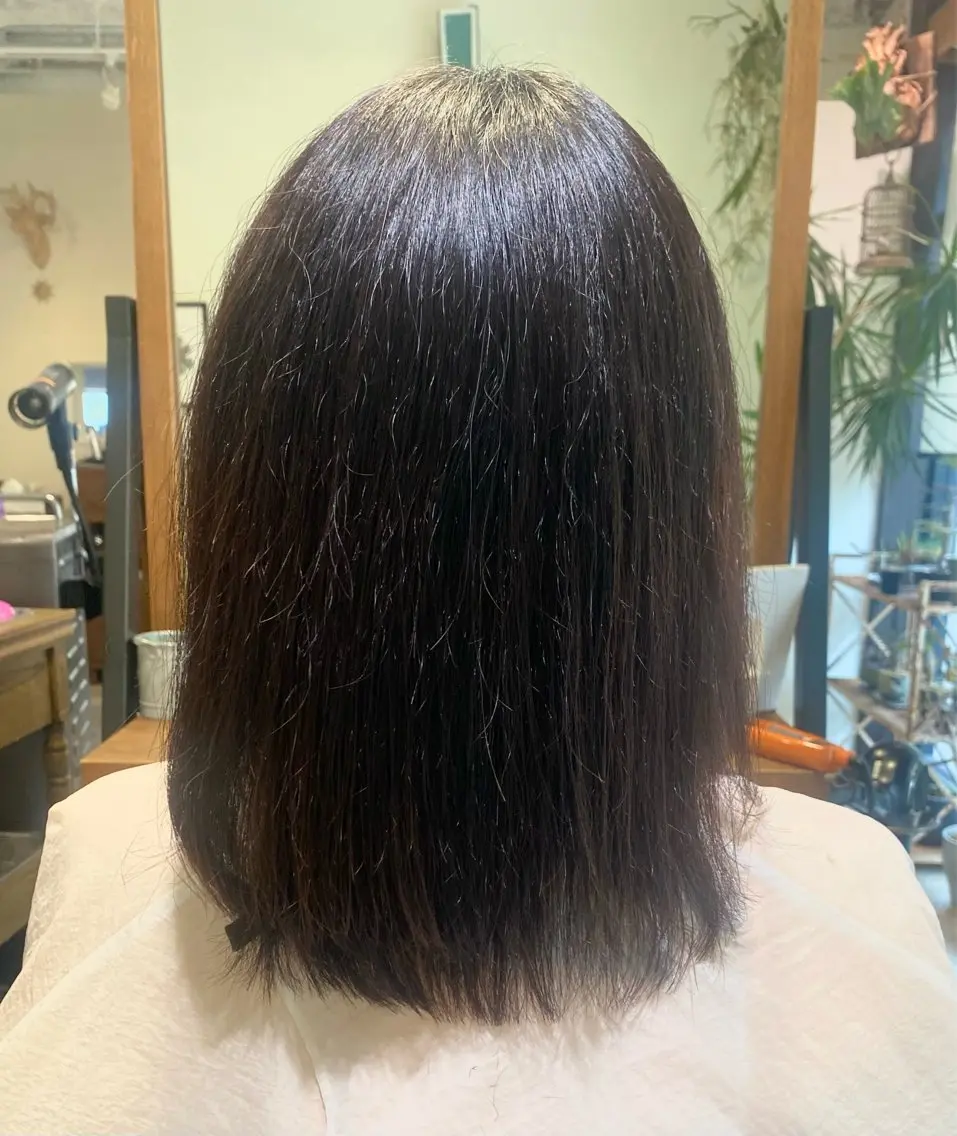 ロング 顔まわりレイヤー 顔周りカット レイヤーカット ロング LiC えりのヘアスタイル