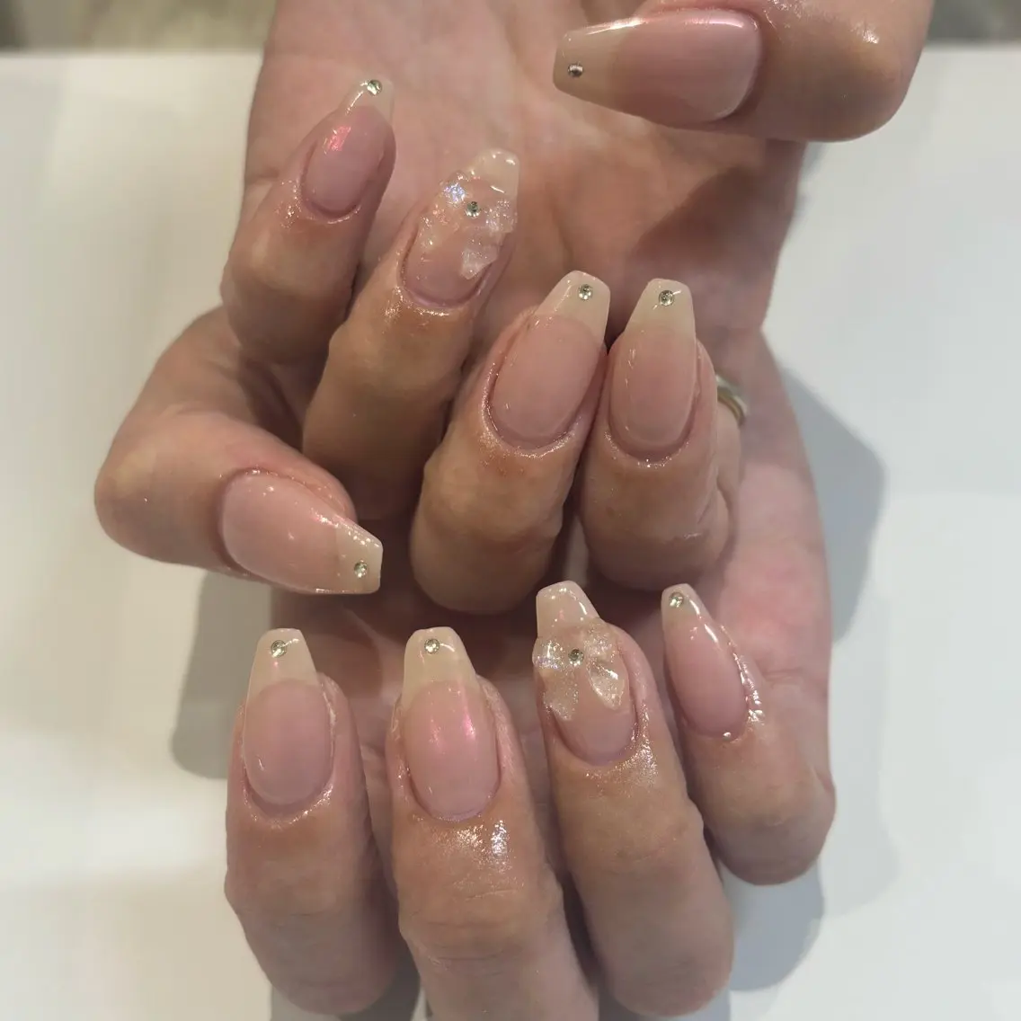ネイル オーロラネイル ピンク モデル様募集中♡ Kokomi🍮のネイルデザイン