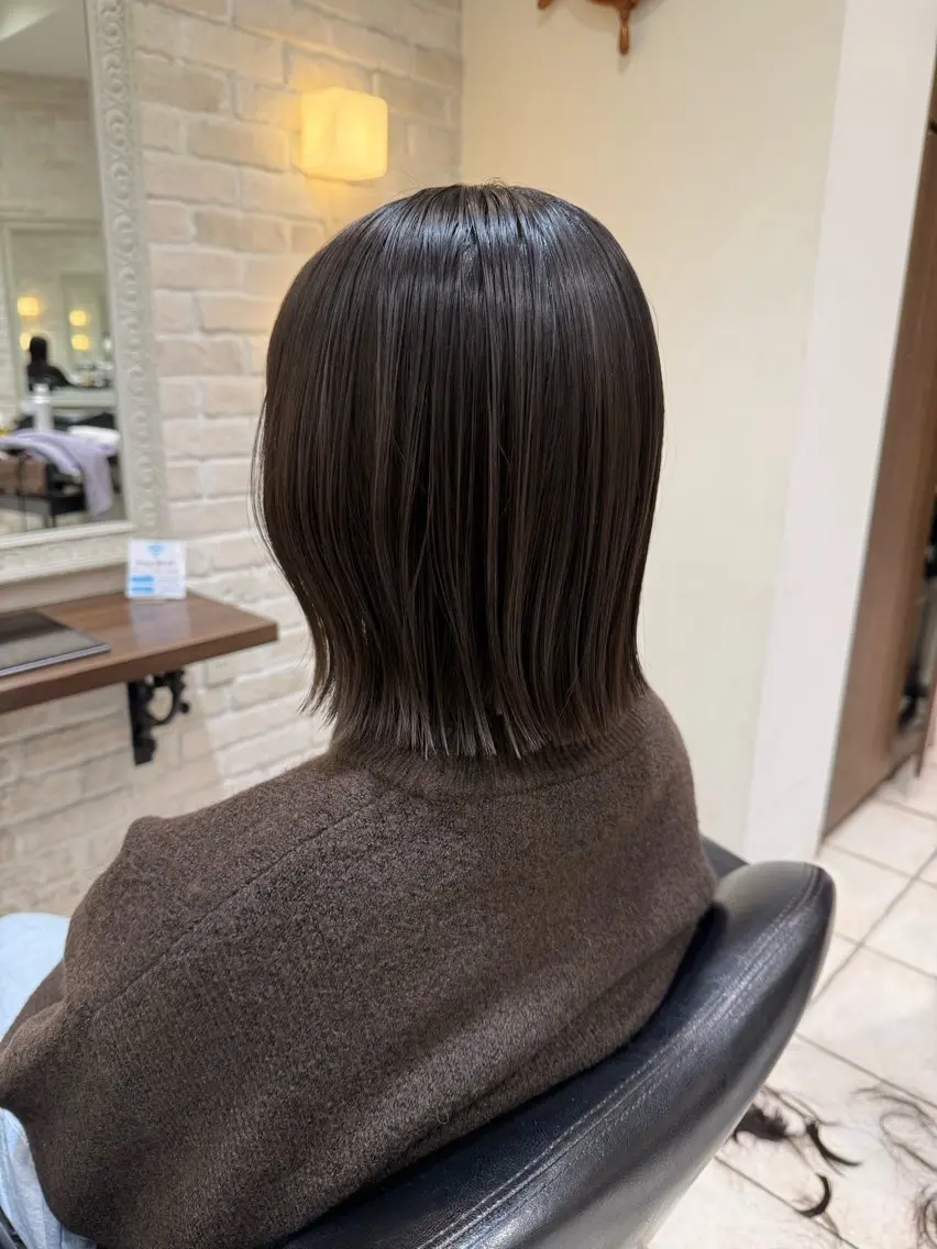 ミディアム ボブレイヤー ボブ 韓国風ヘア レイヤーカット 🩵RIKO🩵 透明感カラー🫧のヘアスタイル