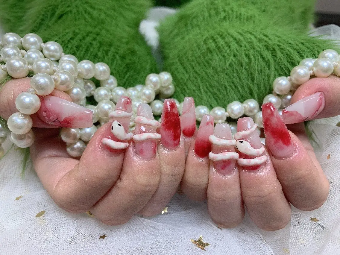 ネイル ENsalon AKIRAのネイルデザイン