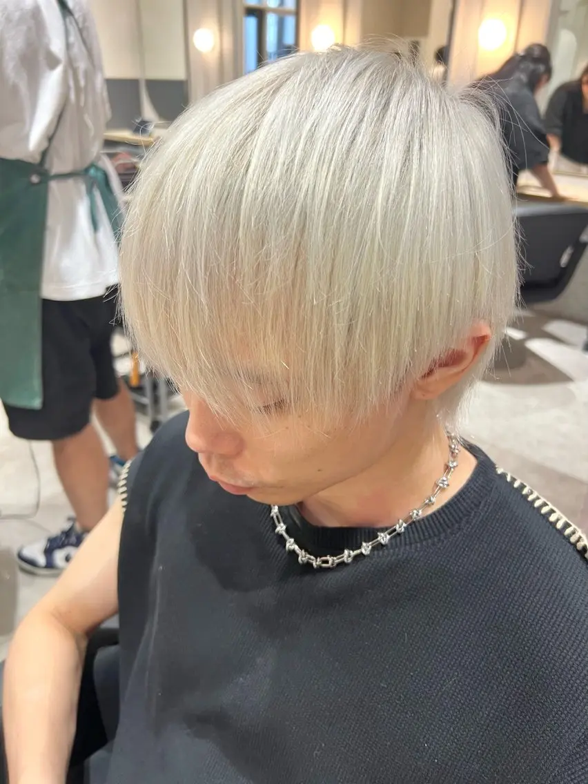 カラー ブリーチ 🐻千葉 碧和🐻のヘアスタイル