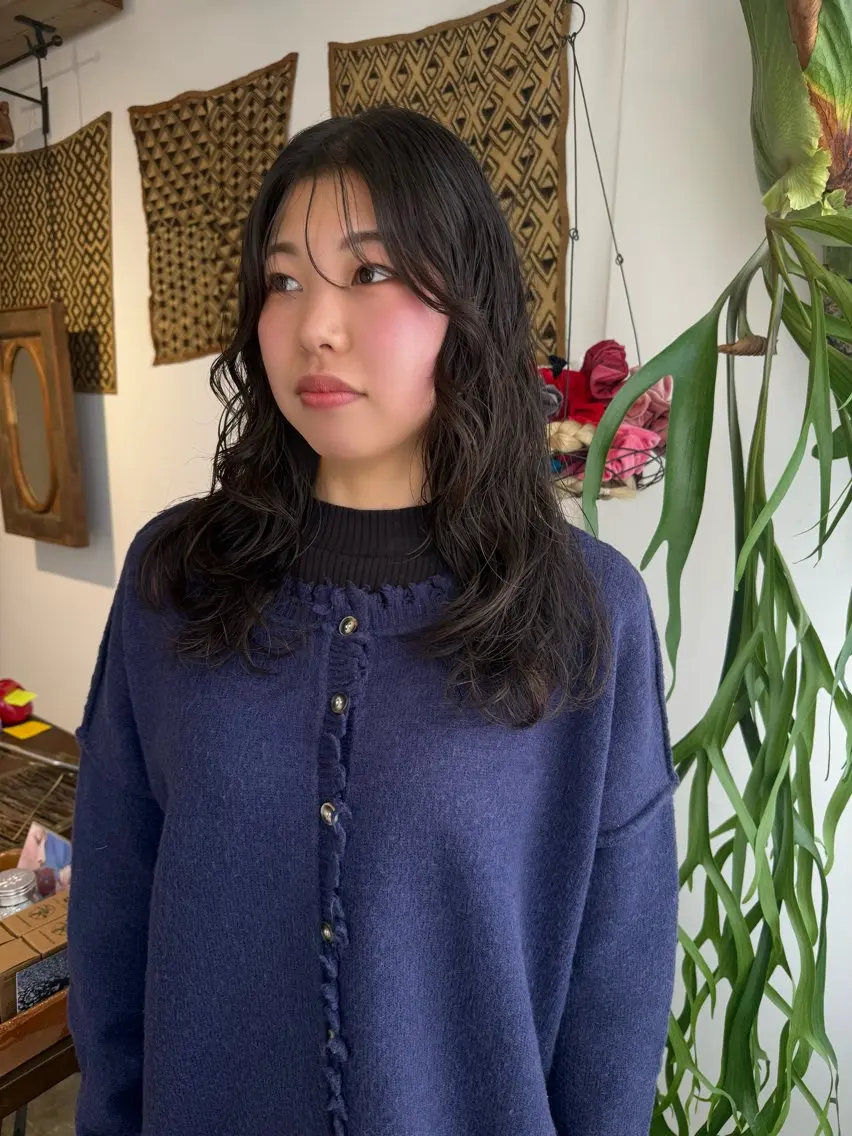 セミロング セミロングパーマ 顔周りカット レイヤーカット カット パーマ トリートメント 小野江 祐李のヘアスタイル