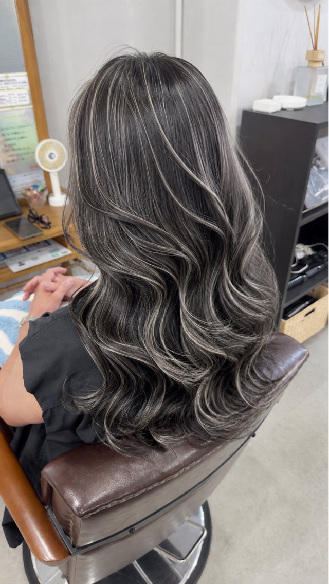 ロング 艶髪🫧透明感 💎岡庭春菜🎀のヘアスタイル