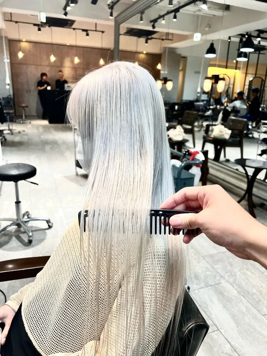 ロング カラー ヘアアレンジ ヘアカラー トリートメント ヘアセット 🌈インナーカラー ‘ショウマ’🌈のヘアスタイル