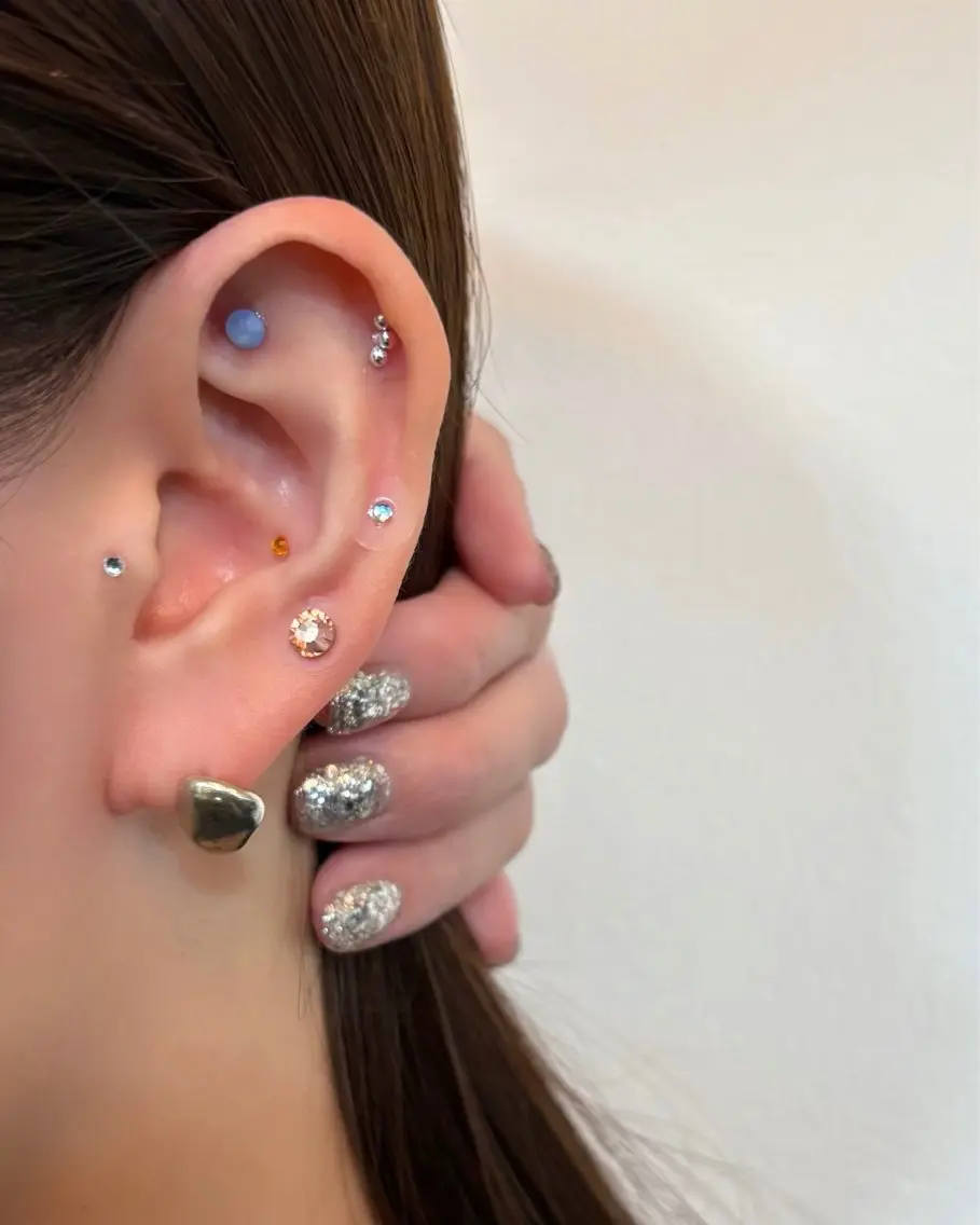 💎耳ツボjewelry💎12粒まで(片耳6粒)※付け放題変更可の写真