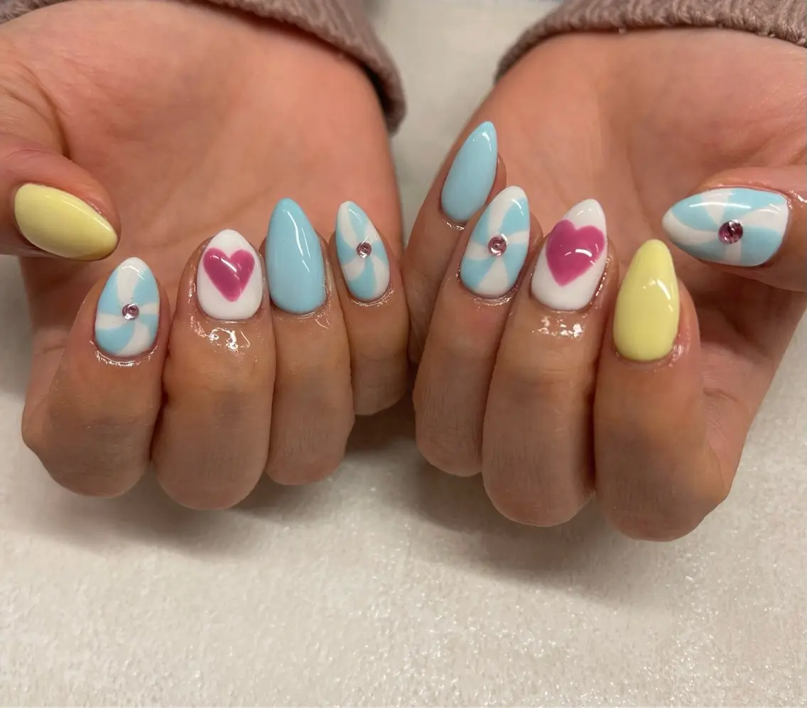 ネイル Y aikaのネイルデザイン