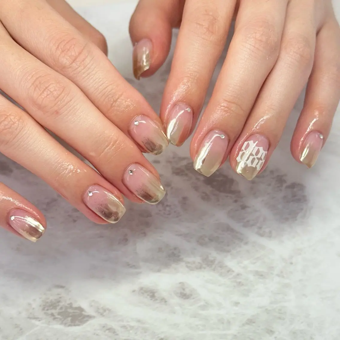 ネイル ミラーネイル ストーンネイル ハンドネイル Totalsalon Bell木村𝜗𝜚のネイルデザイン