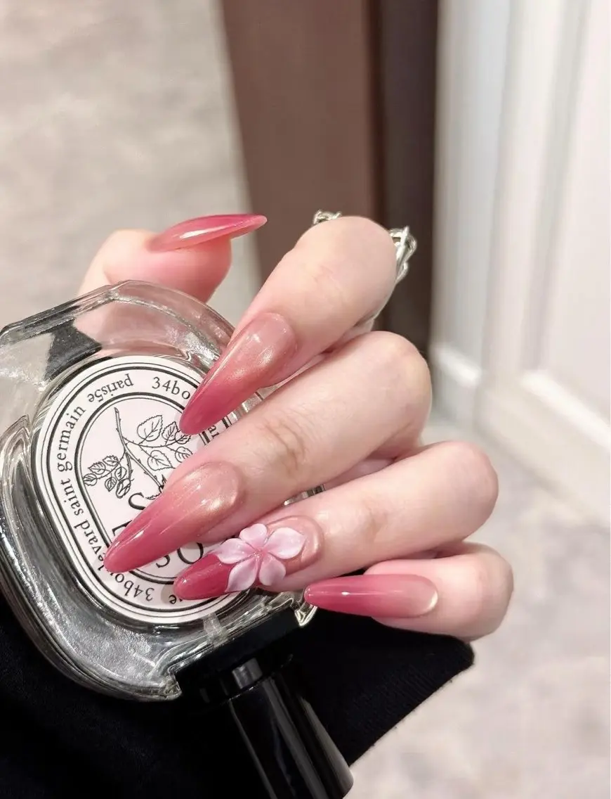 ネイル 韓国ネイル マグネットネイル 持ち込み ハンドネイル Dyo Nail_Royalのネイルデザイン