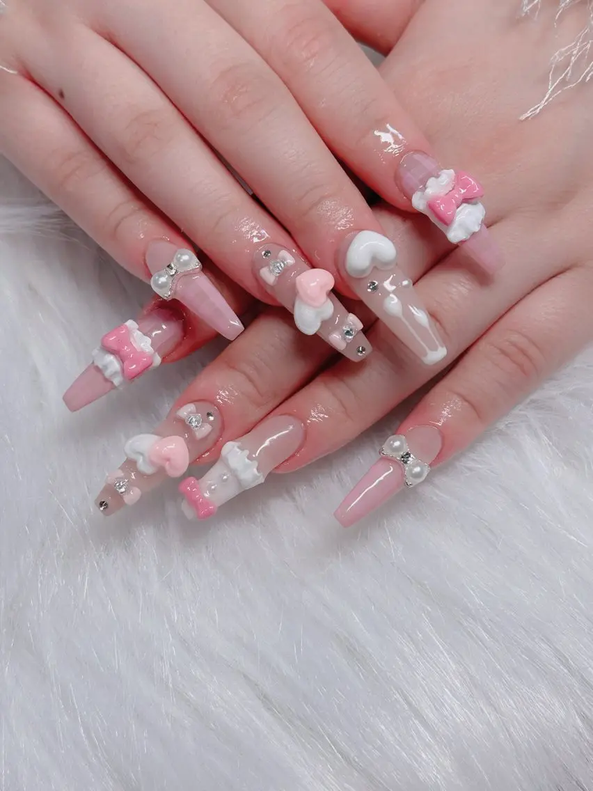 ネイル オーロラネイル フレンチネイル ジェルネイル ハロウィン キラキラネイル H.baby Nail Salonのネイルデザイン