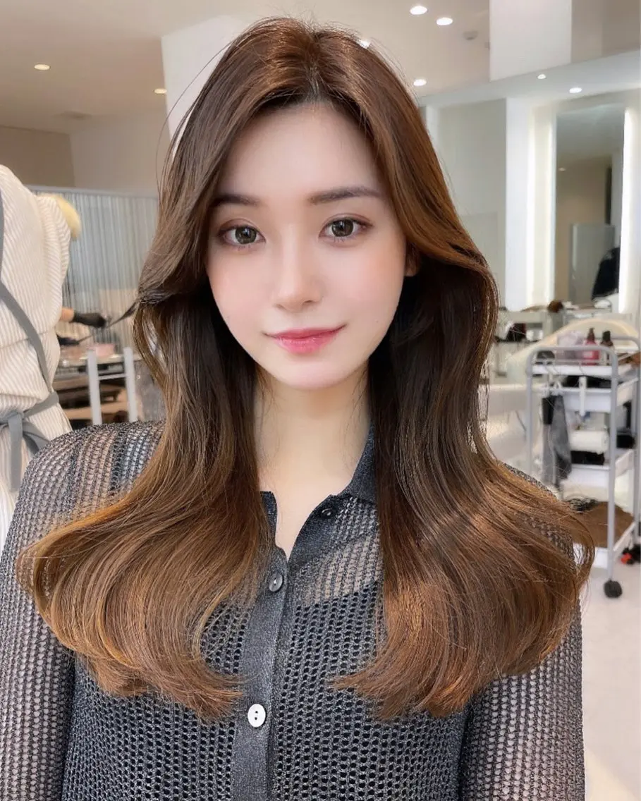 ロング くびれヘア 韓国風ヘア City/louwe 韓国レイヤーカットのヘアスタイル