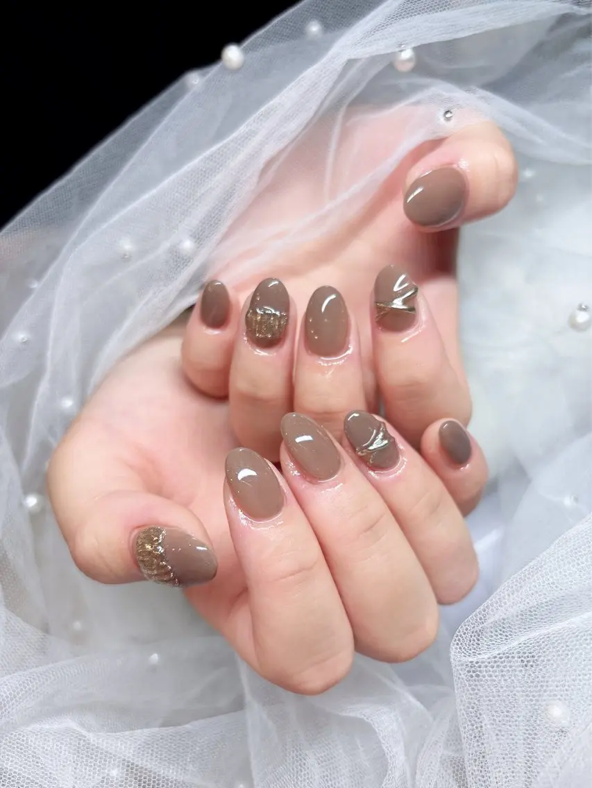 ネイル アートネイル ブラウン ジェルネイル ロングネイル スカルプネイル happiness nailのネイルデザイン
