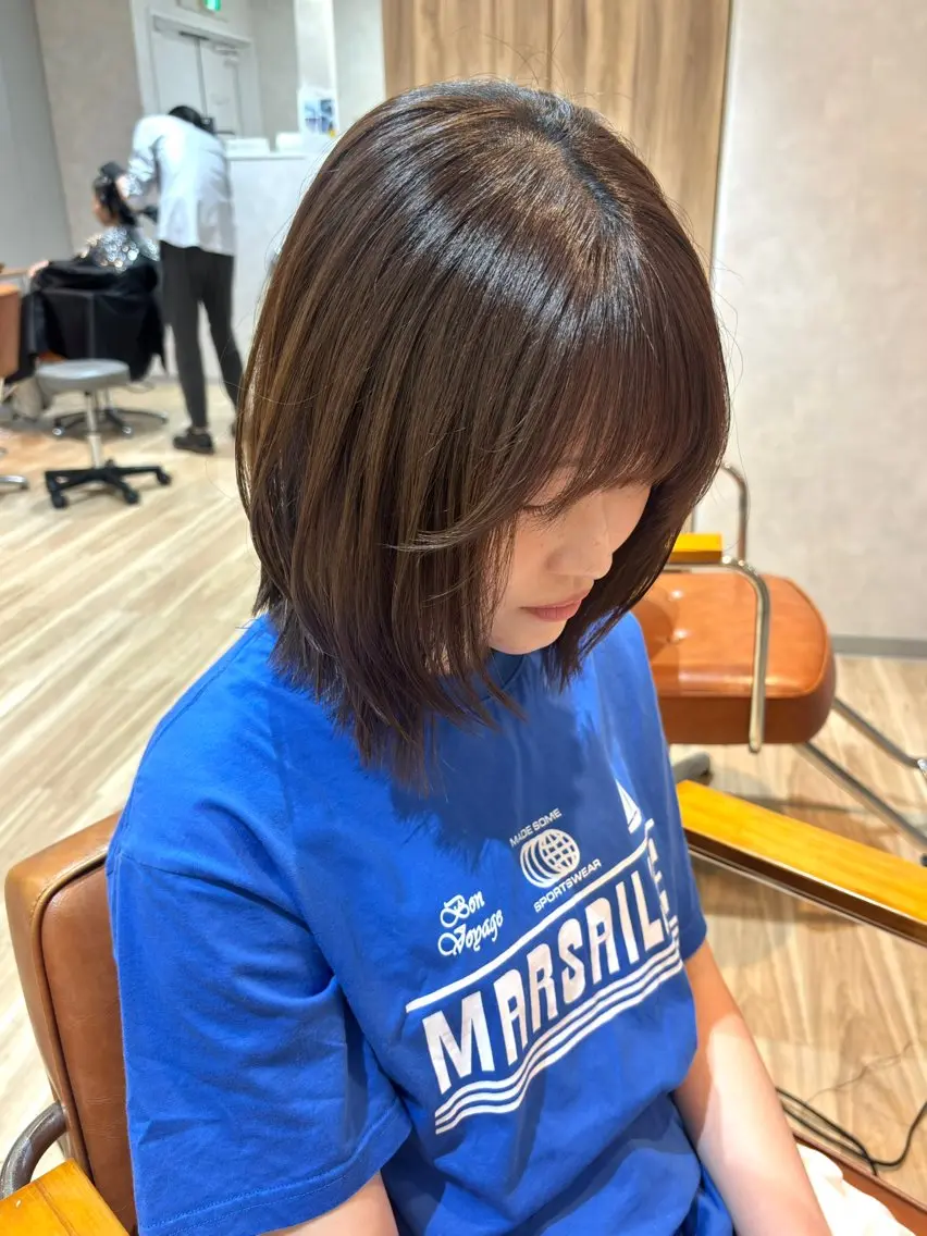 ミディアム 伊藤 愛里のヘアスタイル