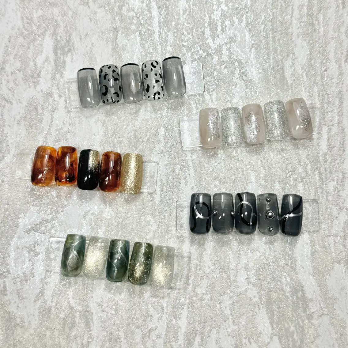 ネイル べっ甲ネイル ニュアンスネイル シンプルネイル KANNA aleum nailのネイルデザイン