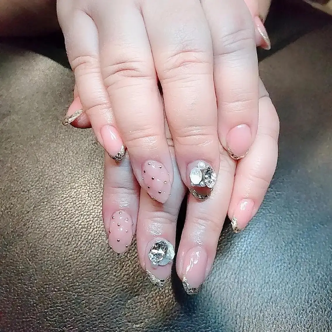 ネイル フレンチネイル ガラスフレンチ Kizaki.. Saoriのマツエク・マツパデザイン