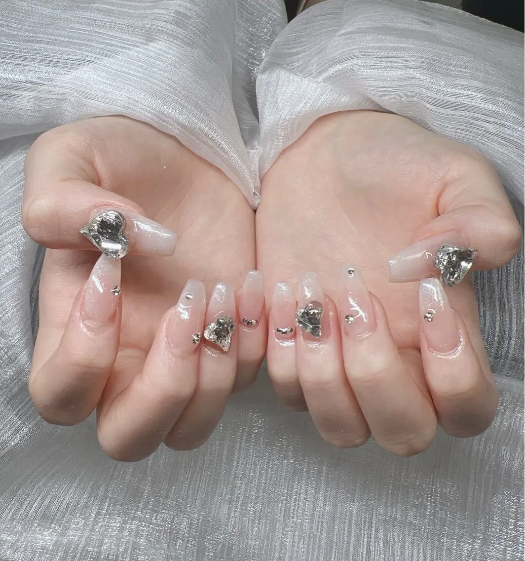 ネイル オーロラネイル チークネイル 長さ出し フットネイル フレンチネイル Lee Nails チップ長さだし専門店のネイルデザイン