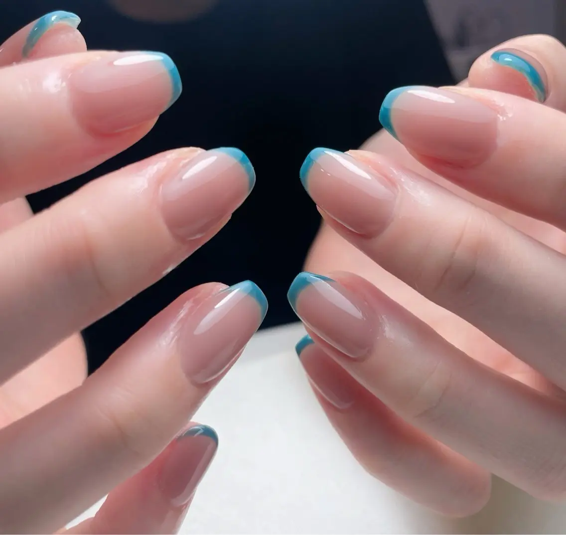 ネイル オーロラネイル 長さ出し フットネイル フレンチネイル ジェルネイル 中野駅から2分 MEO NAILのネイルデザイン