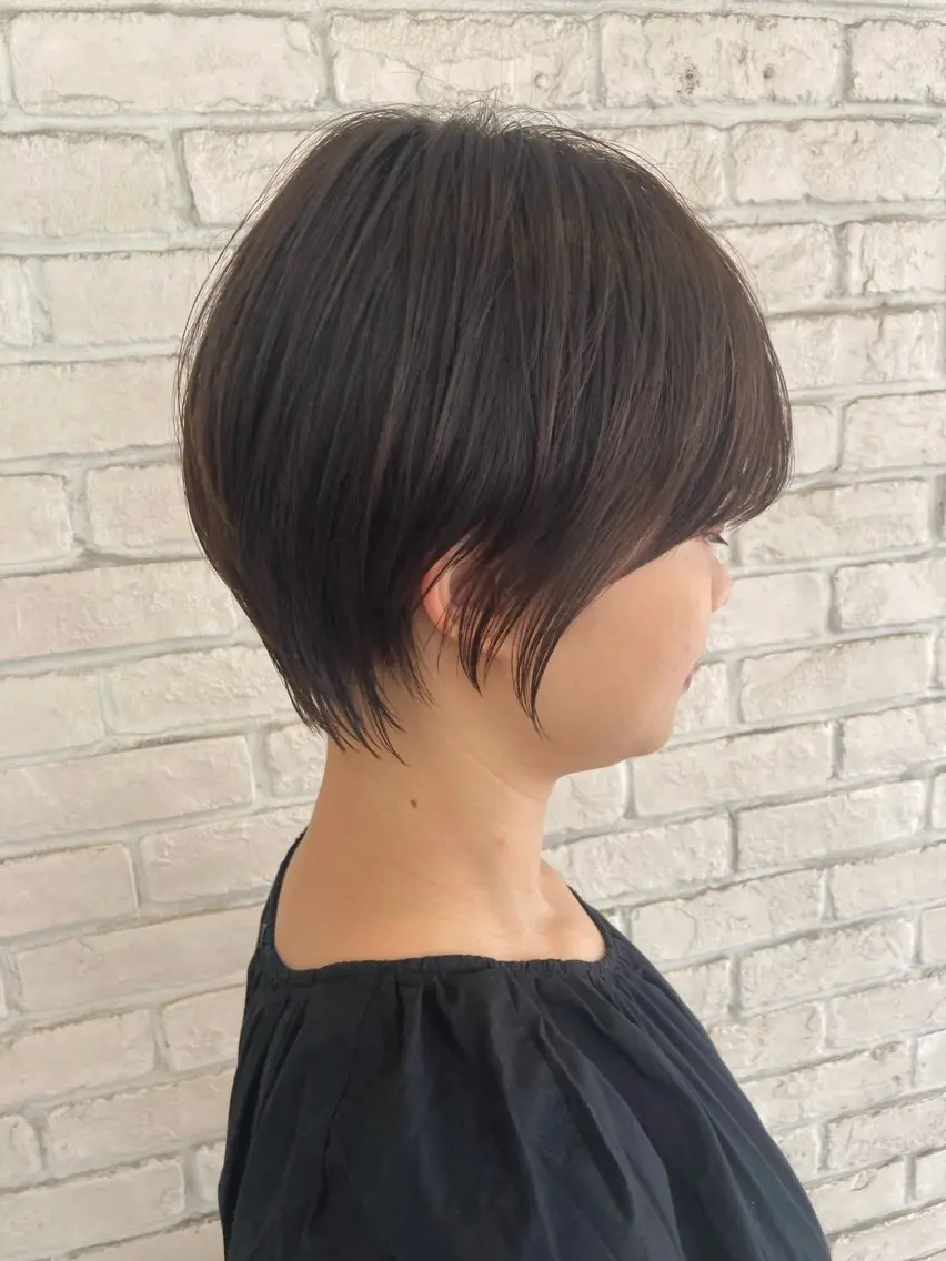 ショート カット ヘアカラー 縮毛矯正 トリートメント ヘッドスパ ヘアセット あやかショート 白髪ぼかしのヘアスタイル