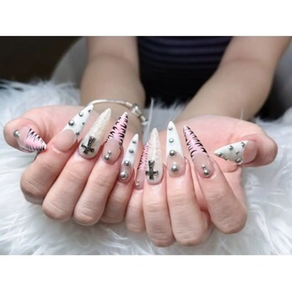 ネイル 長さ出し ジェルネイル 持ち込み ハンドネイル Miyuki Beautyのネイルデザイン