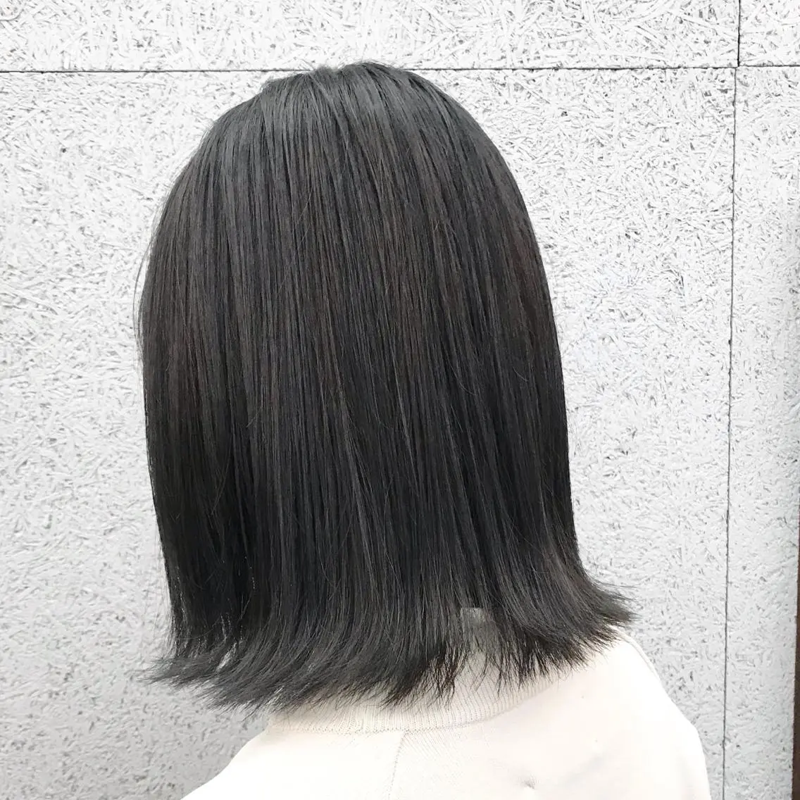 ミディアム カラー ブリーチ ブルーカラー ブルージュ ブリーチなしカラー カット ヘアカラー トリートメント ✂︎ウルフ・ショート ✂︎MIKUNIのヘアスタイル