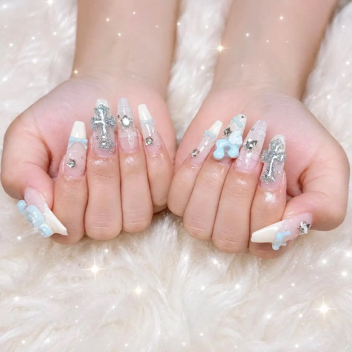 ネイル アートネイル ジェルネイル 韓国ネイル ニュアンスネイル ハンドネイル Luna Nail.Novaのネイルデザイン