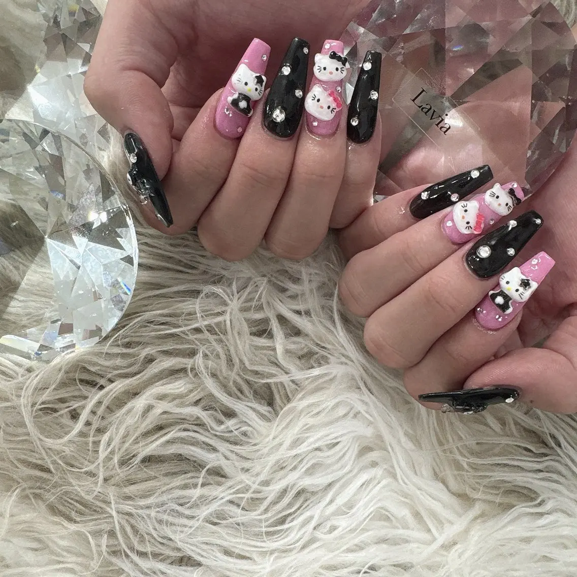 ネイル lavia🖤 ayumiのネイルデザイン