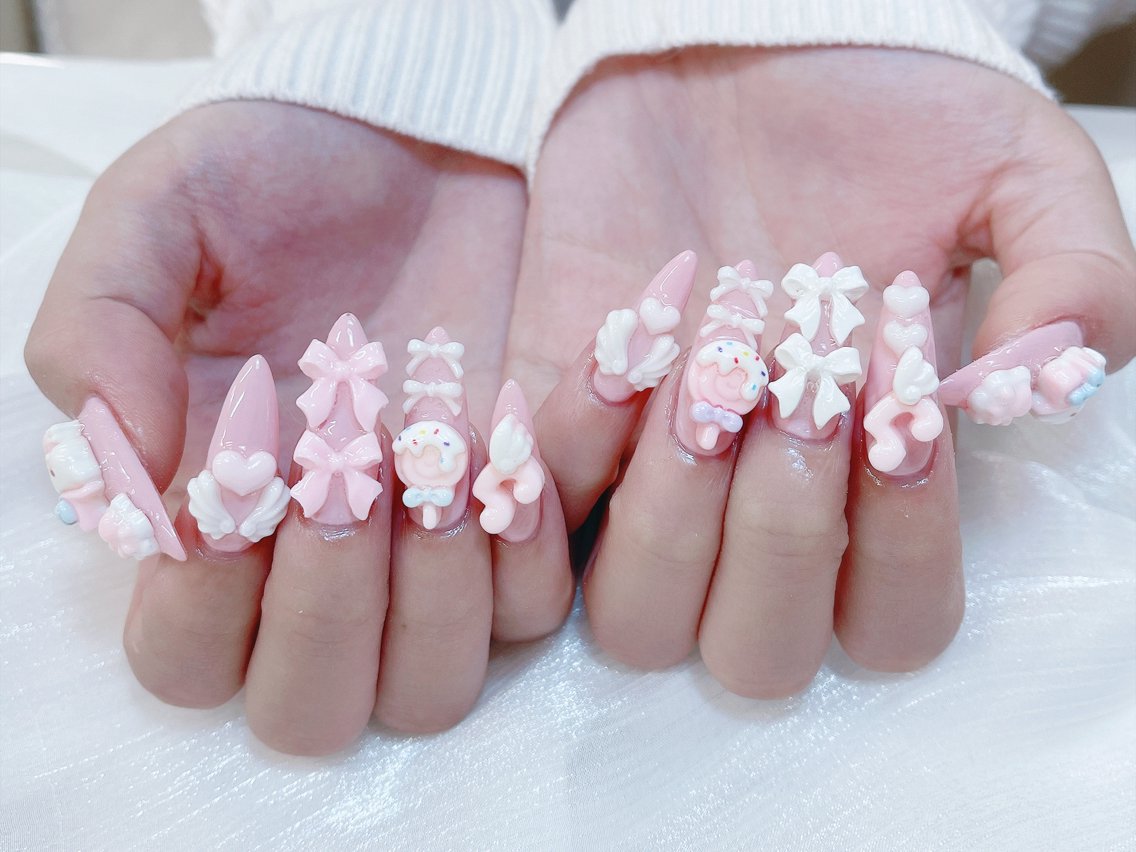 ネイル チークネイル 成人式 フレンチネイル グラデーション 氷ネイル・うるうるネイル ハンドネイル DUO   MI nail salonのネイルデザイン