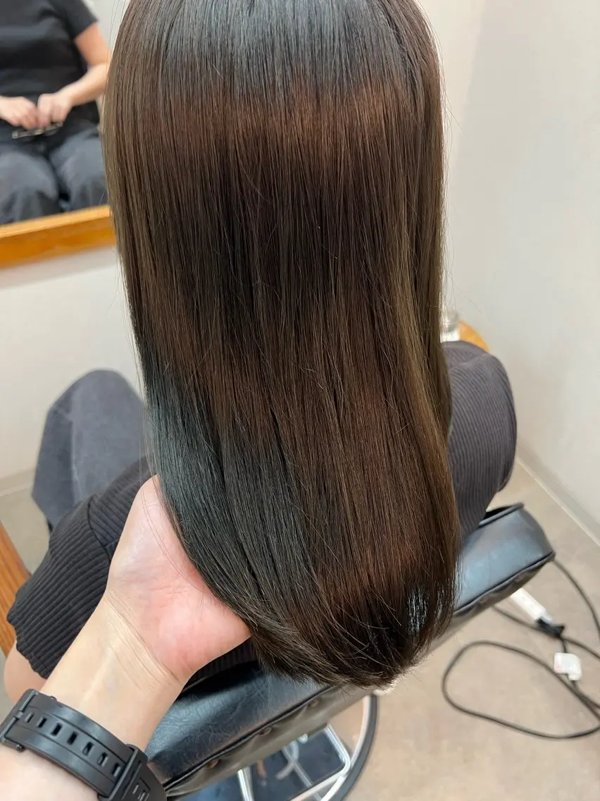 ミディアム カラー カット ヘアカラー トリートメント YUU💚髪質改善 🤎ダブルカラー✨のヘアスタイル
