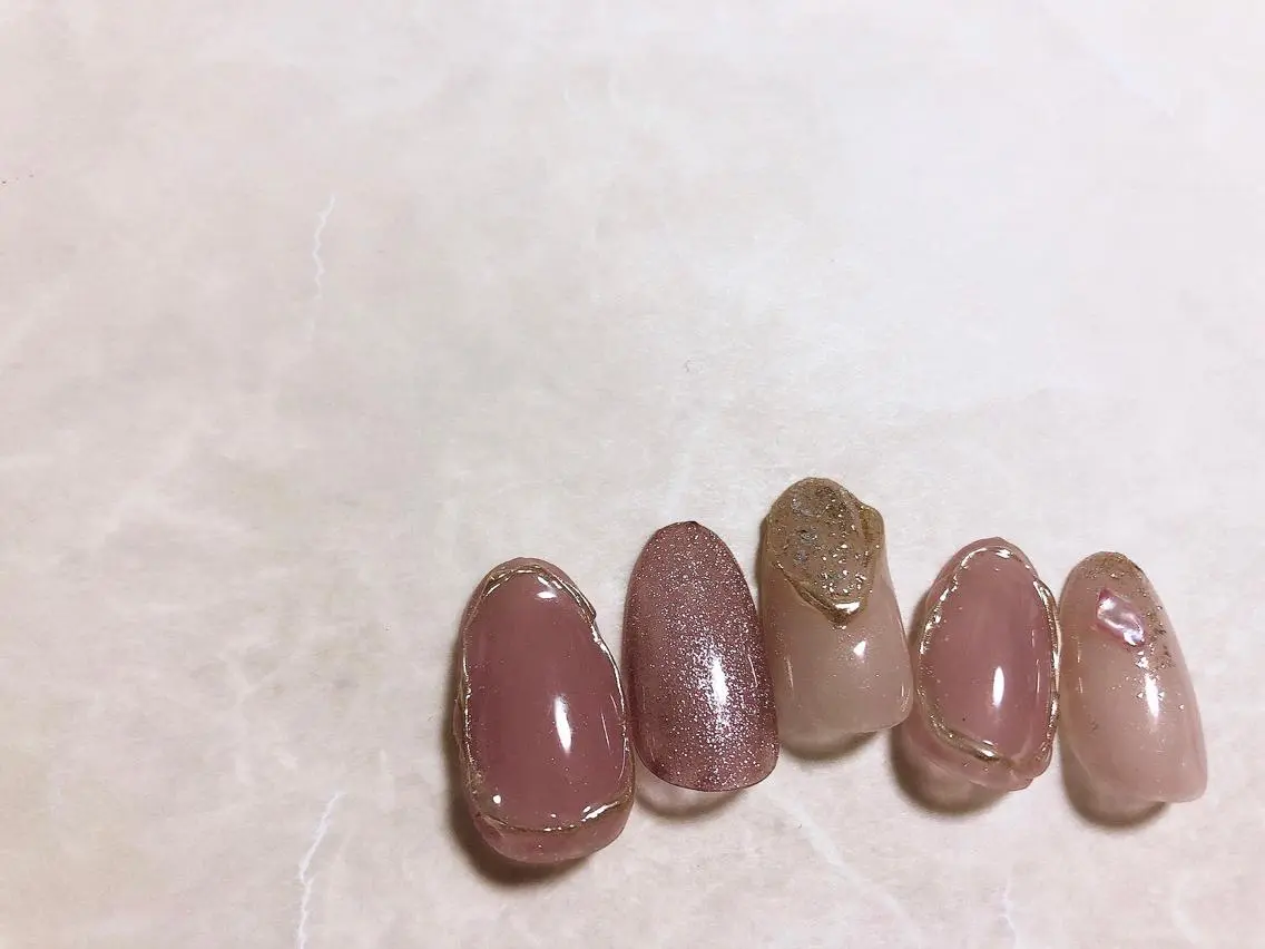 ネイル mogunail &blowのネイルデザイン
