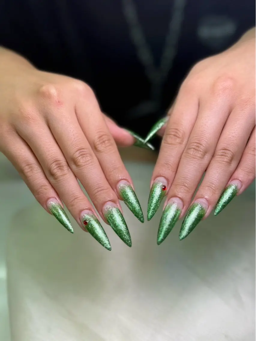 ネイル ロングネイル ハンドネイル lucky nail 歌舞伎町のネイルデザイン