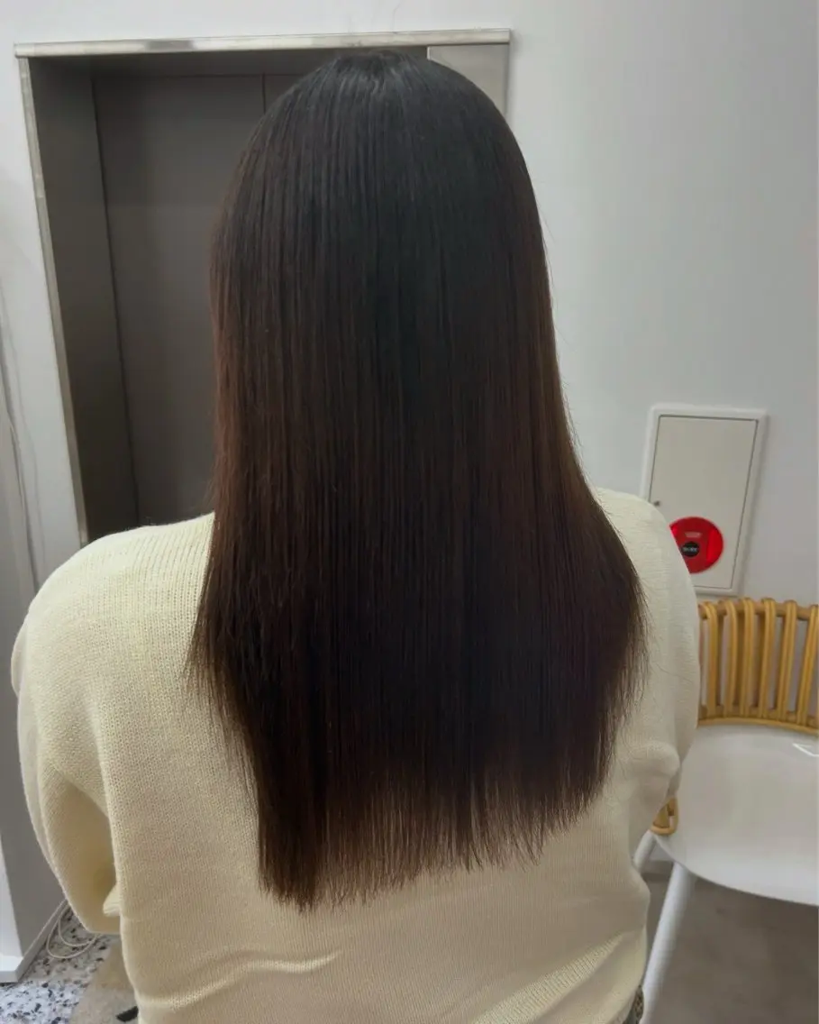 セミロング ハルカ 縮毛矯正🧤 レイヤーモデル募集のヘアスタイル