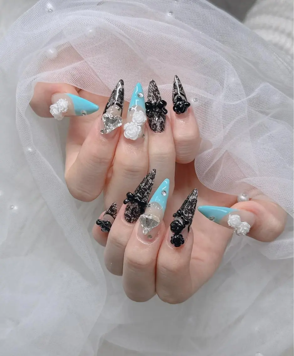 ネイル 長さ出し グラデーション 卒業式 キラキラネイル マグネットネイル ハンドネイル Lee Nailsのネイルデザイン