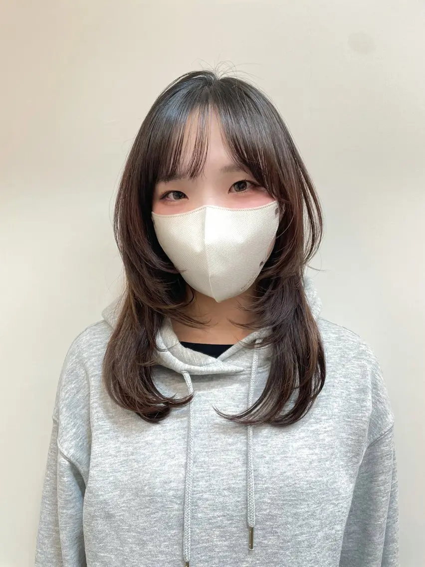 セミロング 顔周りカット 韓国風ヘア レイヤーカット Riru🩵縮毛矯正 リピーター多数✨🩵のヘアスタイル