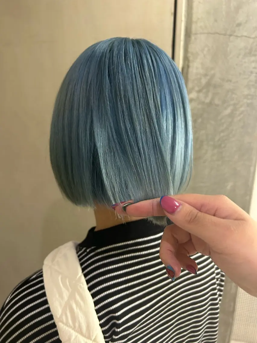 ミディアム 吉村 夏椰のヘアスタイル