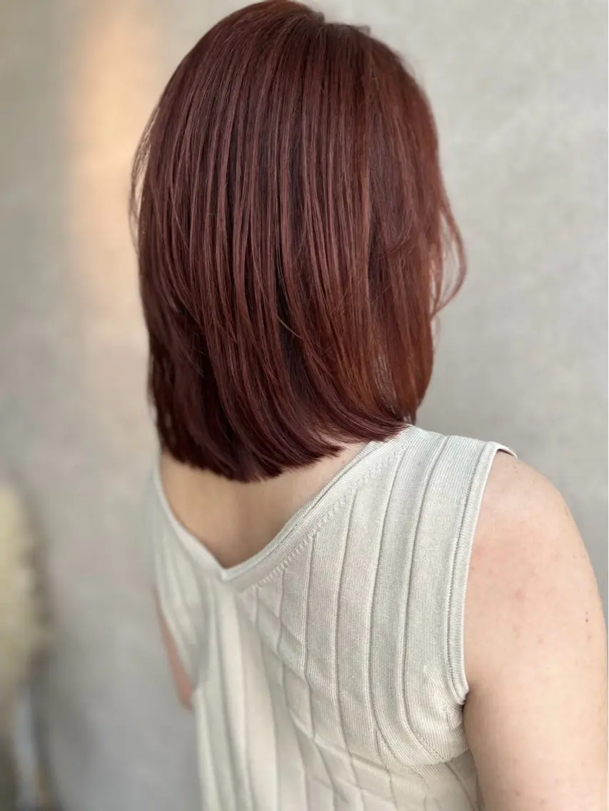 カラー TERUYA shionのヘアスタイル