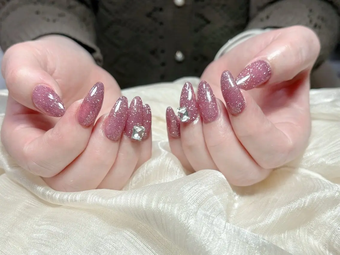 ネイル オーロラネイル チークネイル フレンチネイル ジェルネイル ガラスフレンチ ハンドネイル Nail Jolieのネイルデザイン
