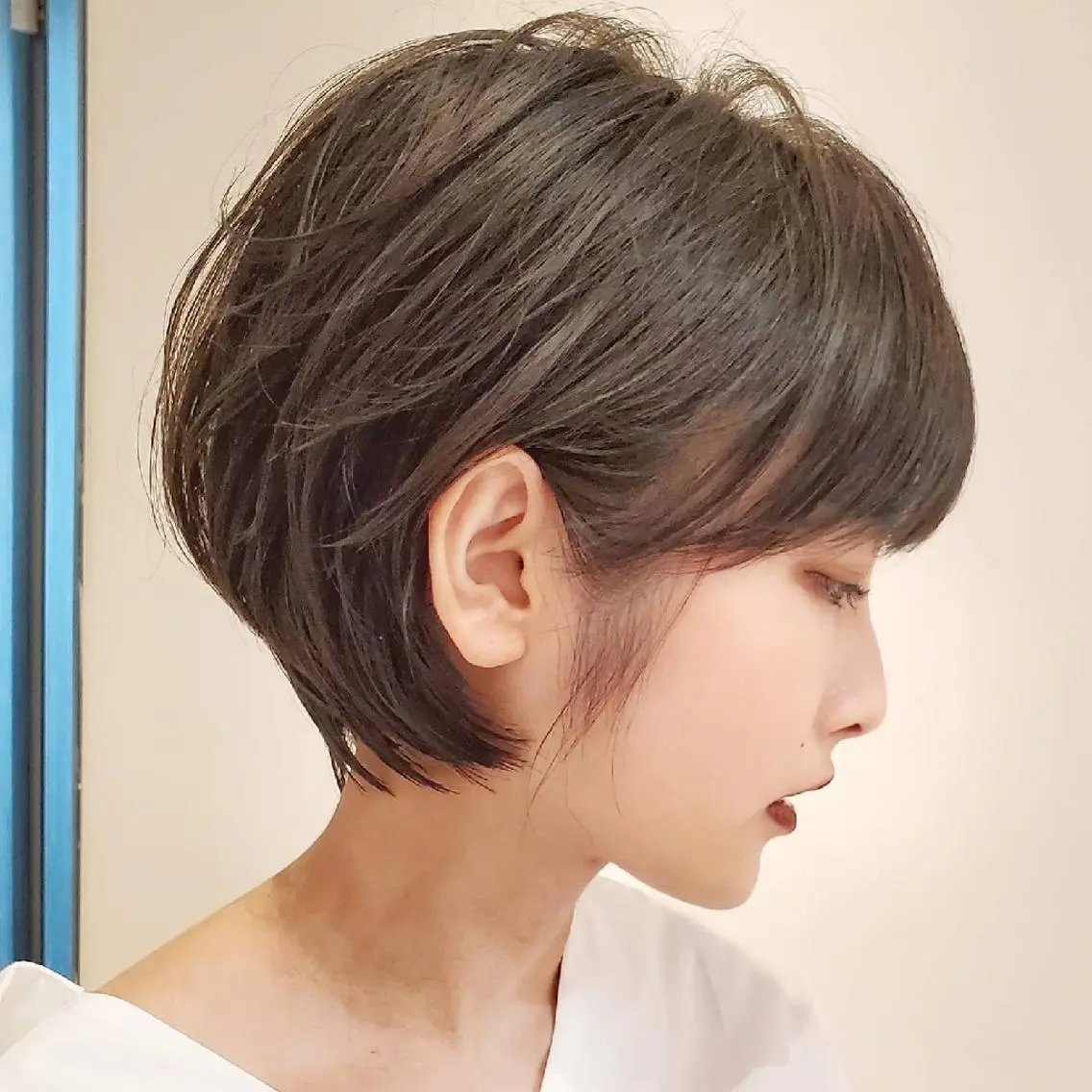 ショート 中高下 由真のヘアスタイル