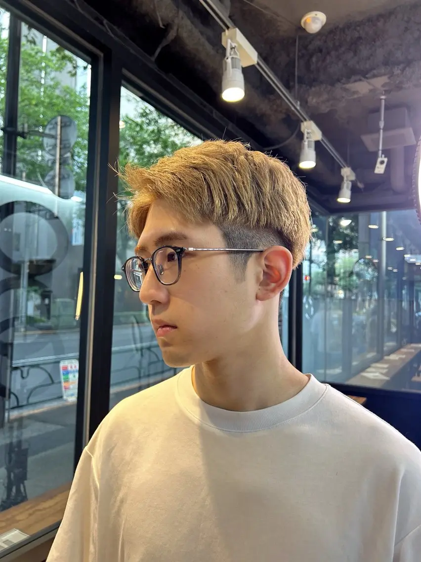ショート メンズ アップバング センターパート マッシュ カット 渋谷艶カラー¦縮毛 🤍ふうかのヘアスタイル