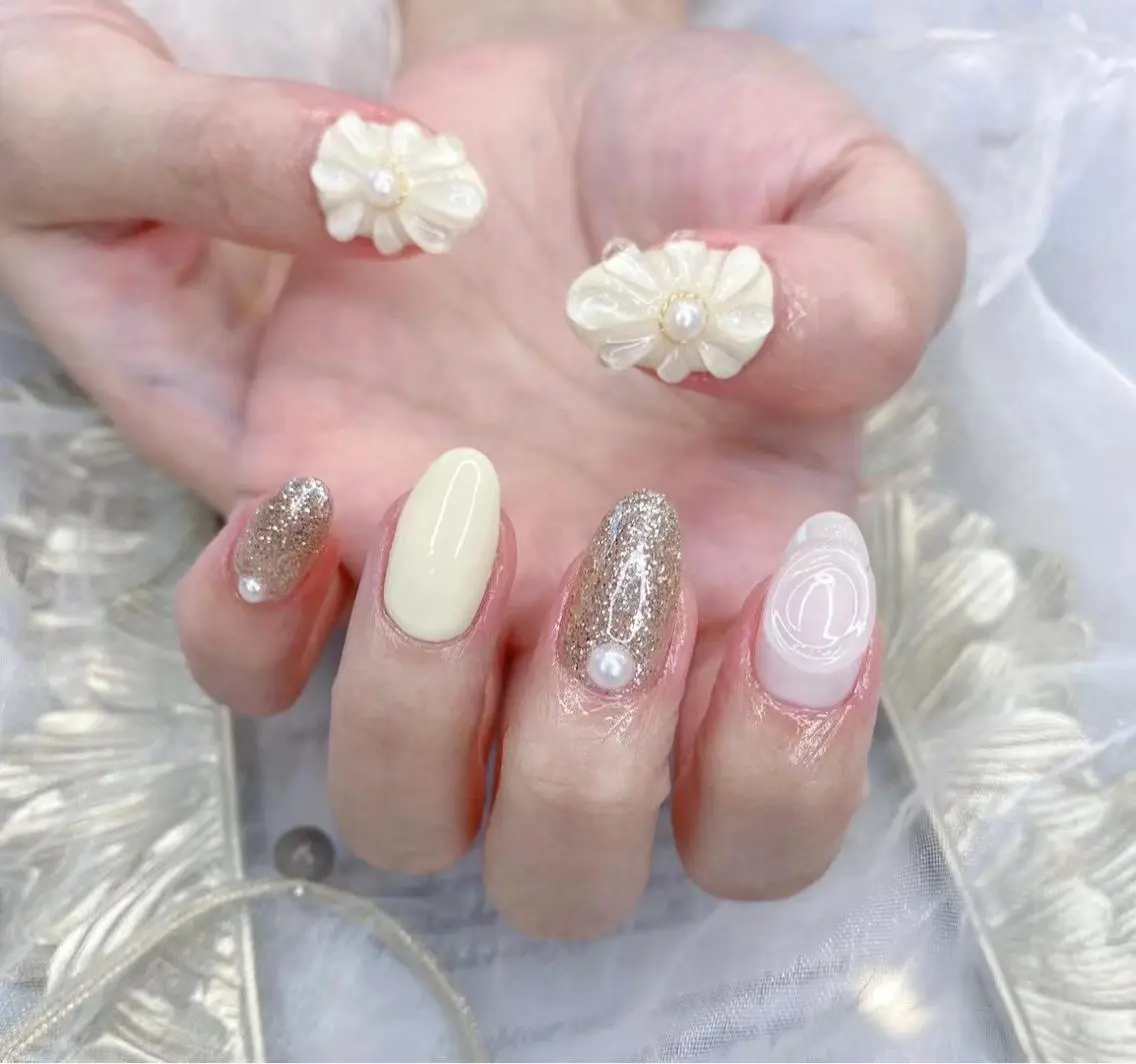 ネイル フラワーネイル ぷっくりネイル 黄色 Babarla nailのネイルデザイン