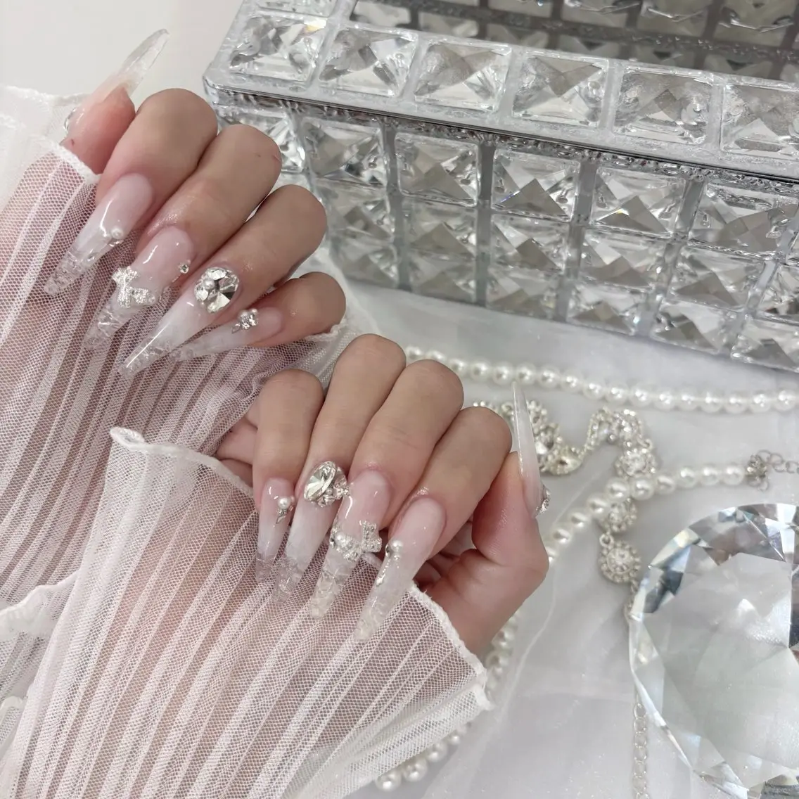 ネイル ネイルチップ ハンドネイル 吉川 怜那のネイルデザイン