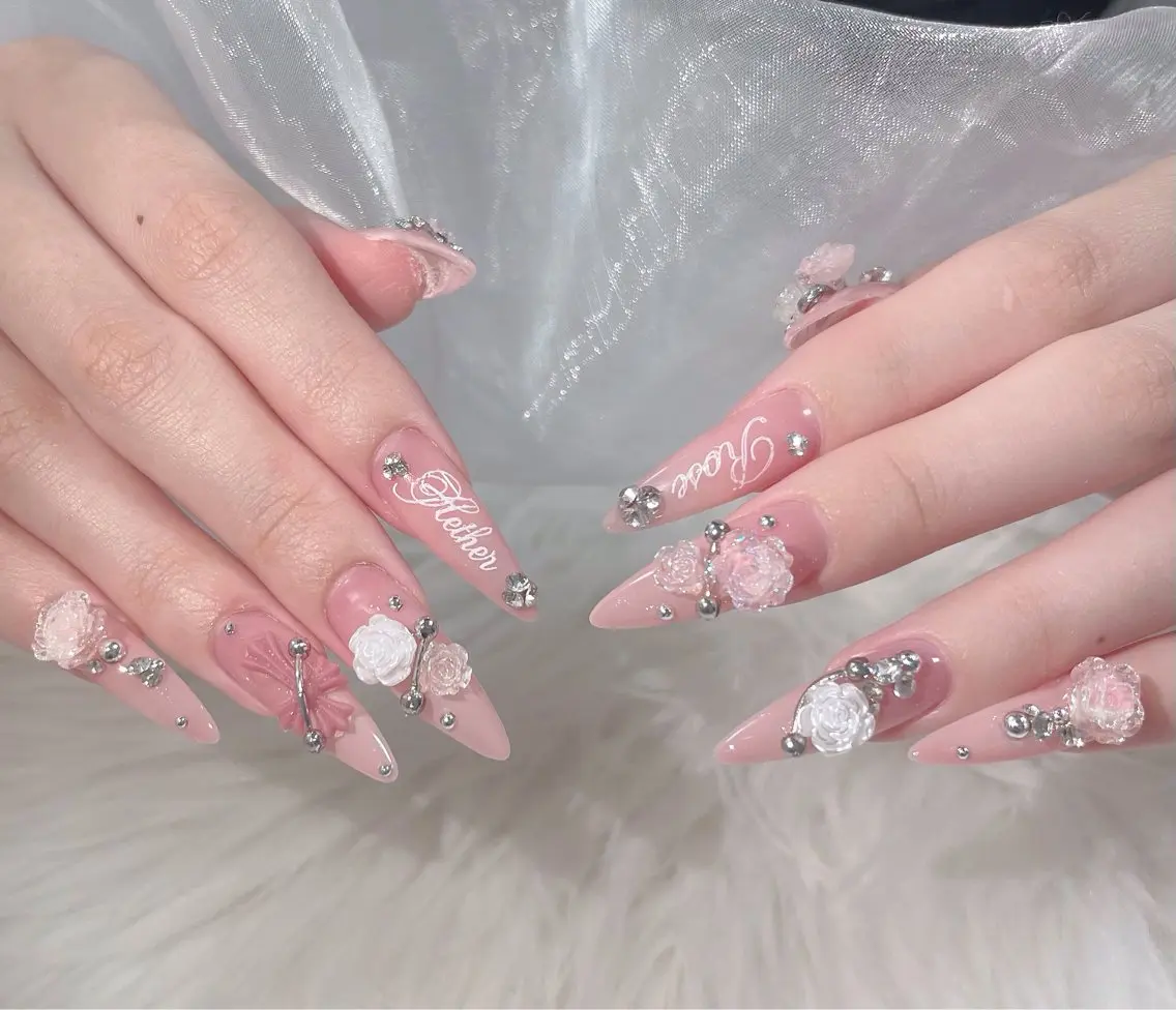 ネイル オーロラネイル 長さ出し フラッシュネイル フレンチネイル ジェルネイル ハンドネイル ハンドケア CiCi Nail Salonのネイルデザイン